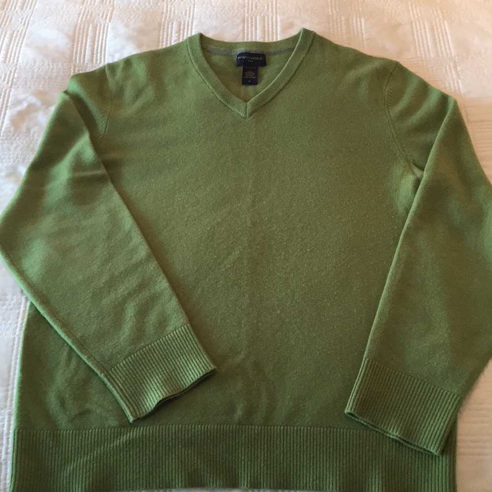 Banana Republic Cashmere Vneck Sweater